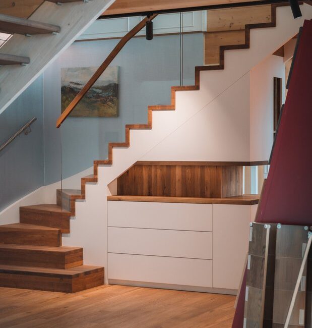 Stauraumtreppe UBT 15