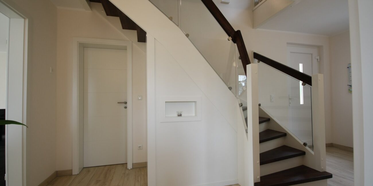 Stauraumtreppe UBT 01