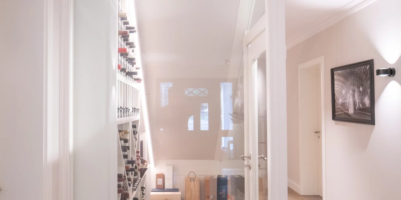 Stauraumtreppe UBT59
