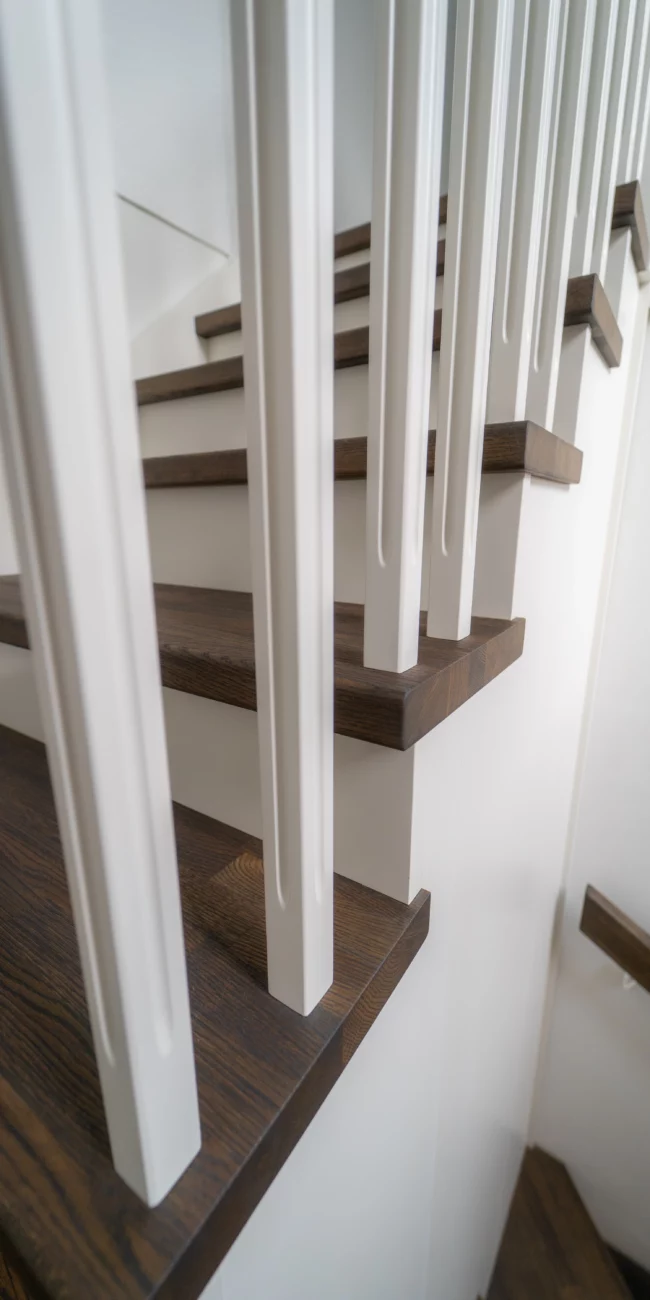 Stauraumtreppe UBT49