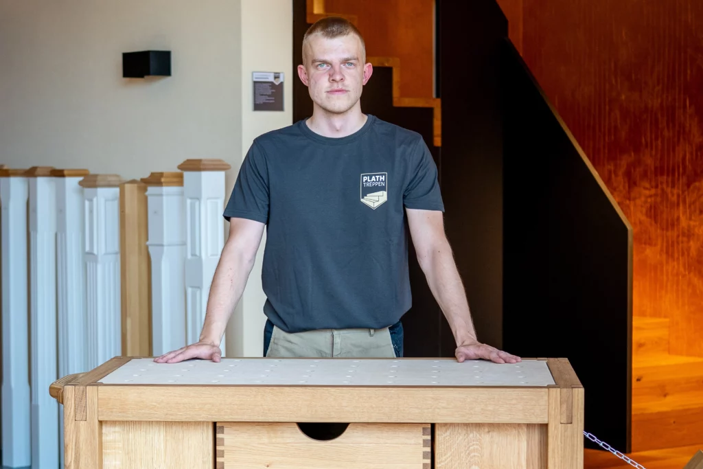 Jonas Gesellenstück Treppenbau Plath Tischlerlehre